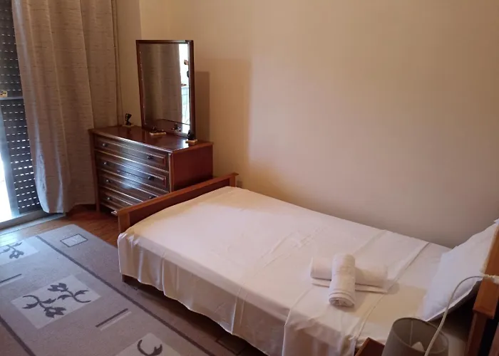 Tonia's House * 利昂尼迪翁